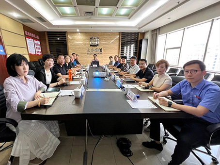 【提质增效 聚力远航】玩彩网集团2025年上半年总司理事情聚会乐成召开